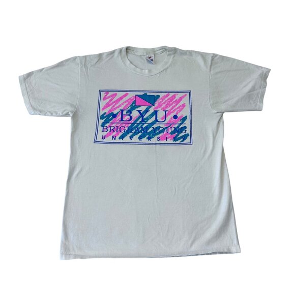 BYU Cougars Vintage 90s T-Shirt Jazz Design Logo Pink Teal Size L White - Picture 1 of 9